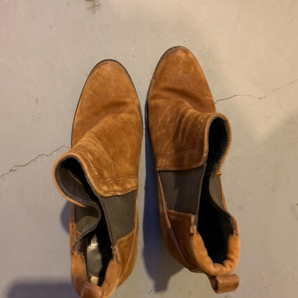 (8) Women’s Franco Sarto Camel Brown Booties - Picture 5 of 6